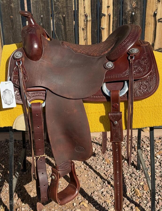 Ranch Rider Deluxe by Superior Saddlery — 16½